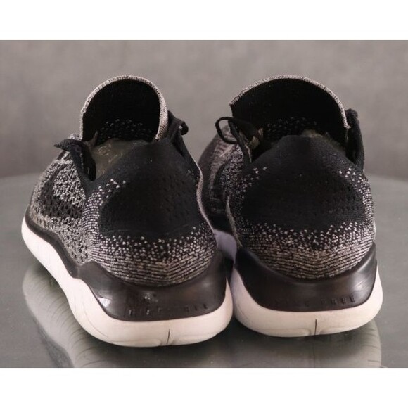 Nike Free Run Flyknit Women's Running Shoes Size 9 Oreo Black Gray 942839-101 - Picture 7 of 11